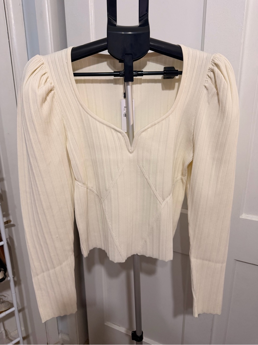 Express Cream Ribbed V-Notch Puff Sleeve Long Sleeve Top